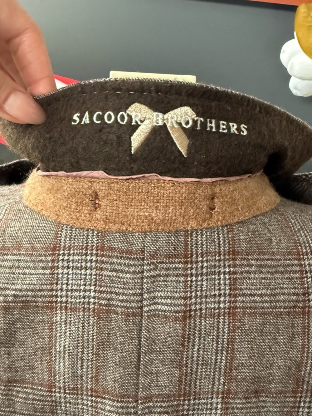 Beautiful Wool Blazer - Picture 5 of 12